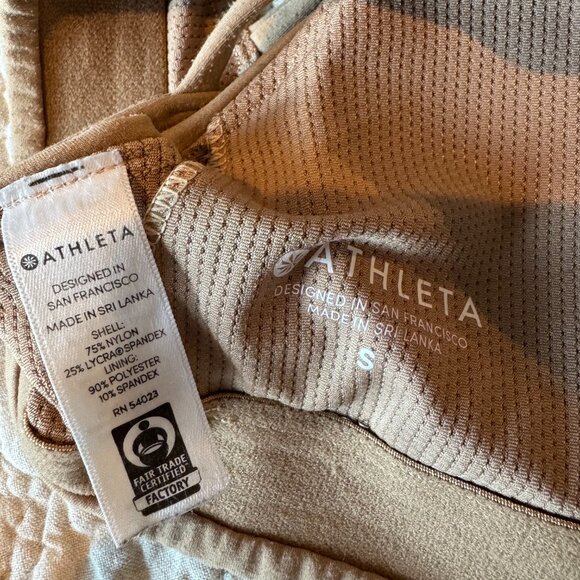 Athleta Hyper Focused Sports Bra Strappy Back Nude Beige Size Small - Picture 4 of 4
